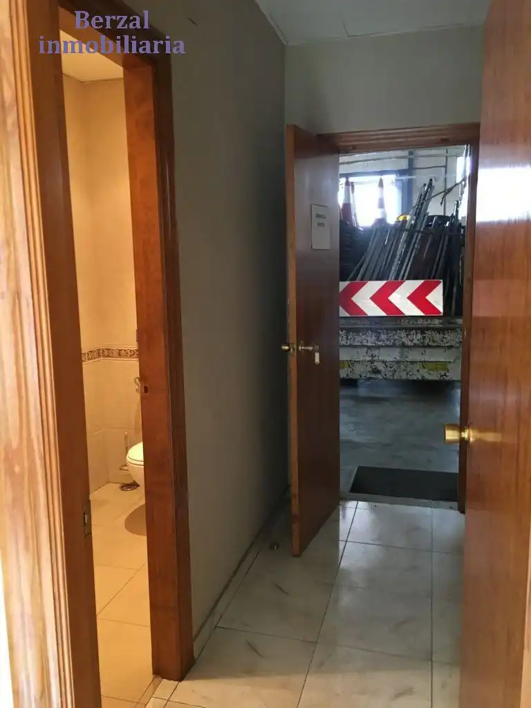Bathroom of Industrial buildings for sale in Albelda de Iregua