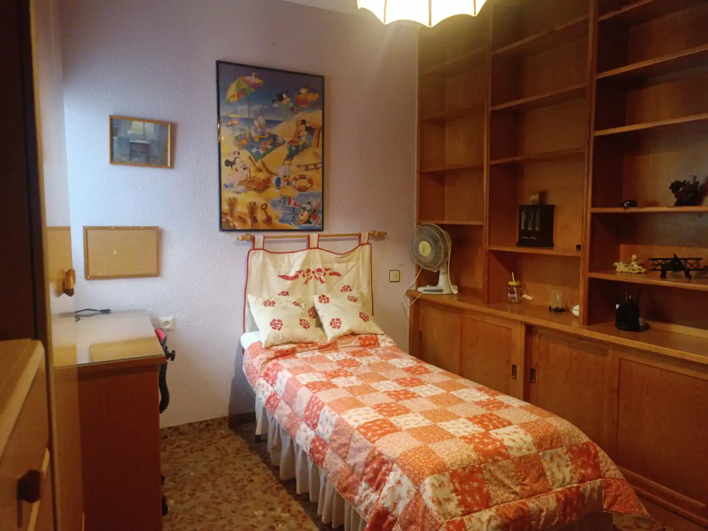 Habitación de Piso en venta en Loja con Aire acondicionado, Amueblado y Horno