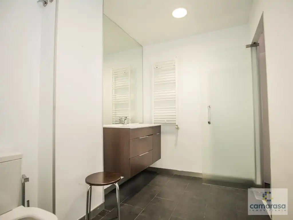 Baño de Piso en venta en Ávila con Calefacción y Terraza