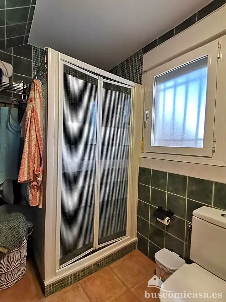 Baño de Casa o chalet en venta en Linares con Aire acondicionado, Calefacción y Jardín privado