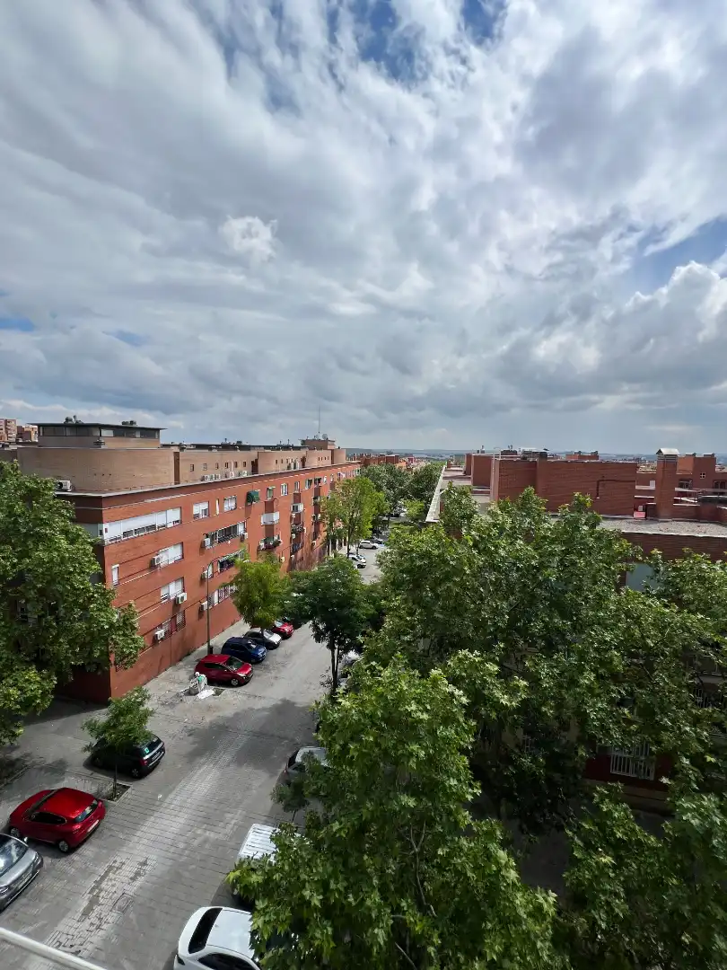 Exterior view of Flat for sale in Madrid  with Heating, Terrace and Oven