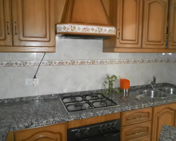 Cuina de Pis de lloguer en Córdoba amb Moblat