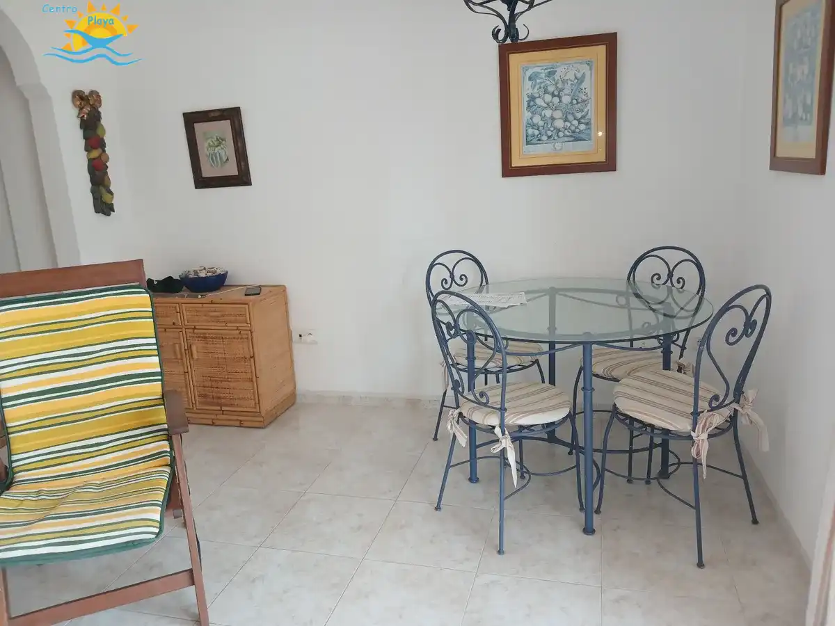 Menjador de Apartament en venda en Moncofa amb Calefacció, Terrassa i Moblat