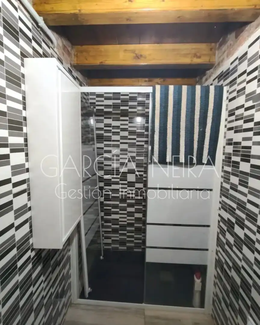 Bany de Casa adosada en venda en Riosa amb Calefacció, Parquet i Moblat