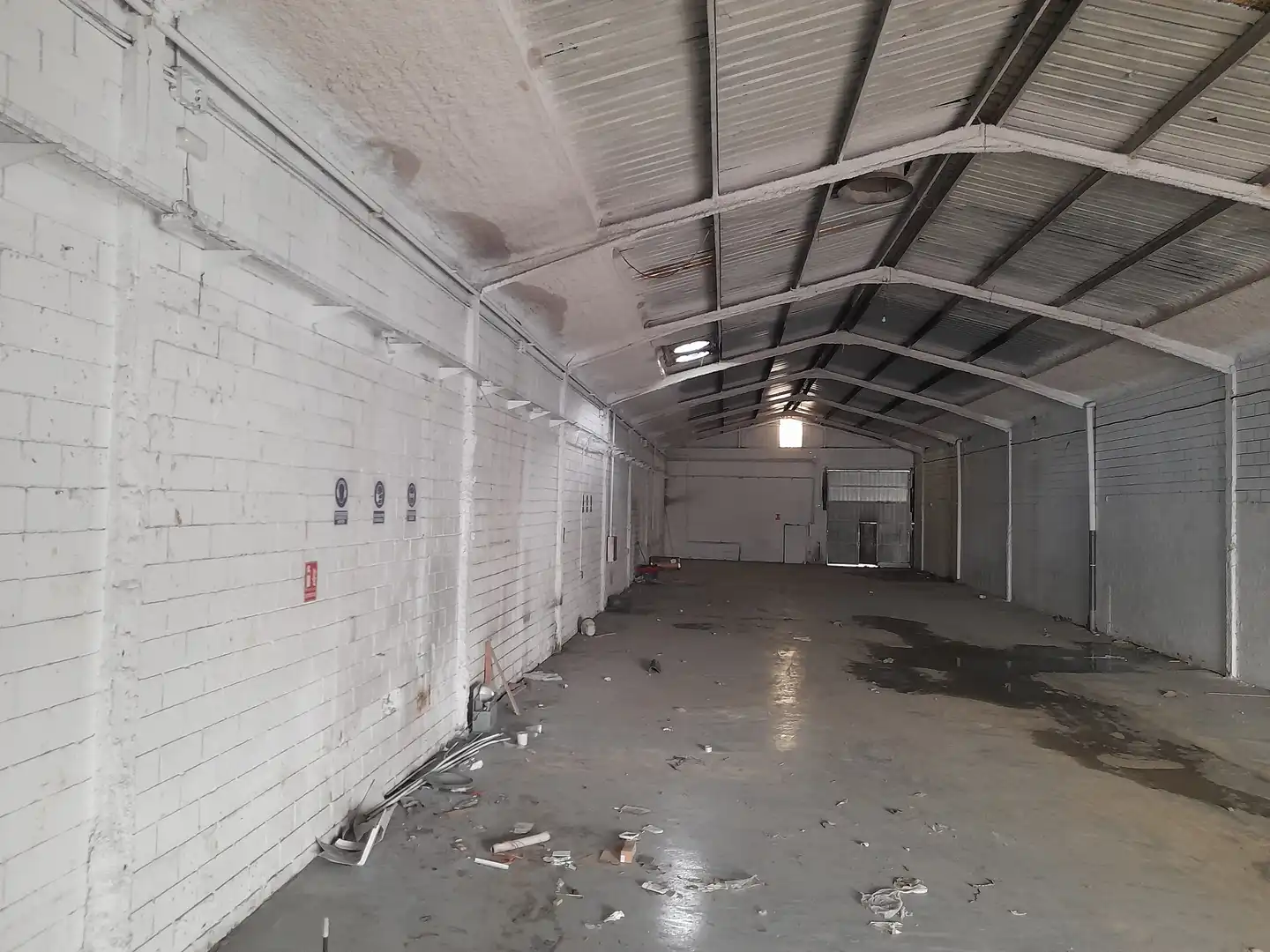 Nau industrial de lloguer a Carrer Lisboa, 7, Zona Industrial