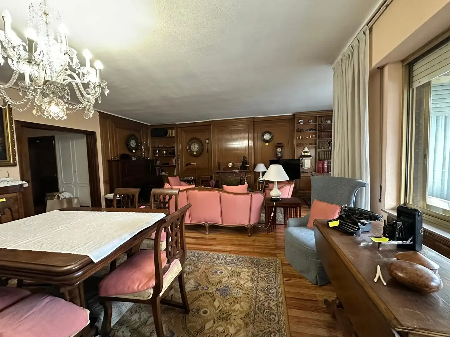 Living room of Flat for sale in Madrid  with Parquet flooring, Terrace and Storage room