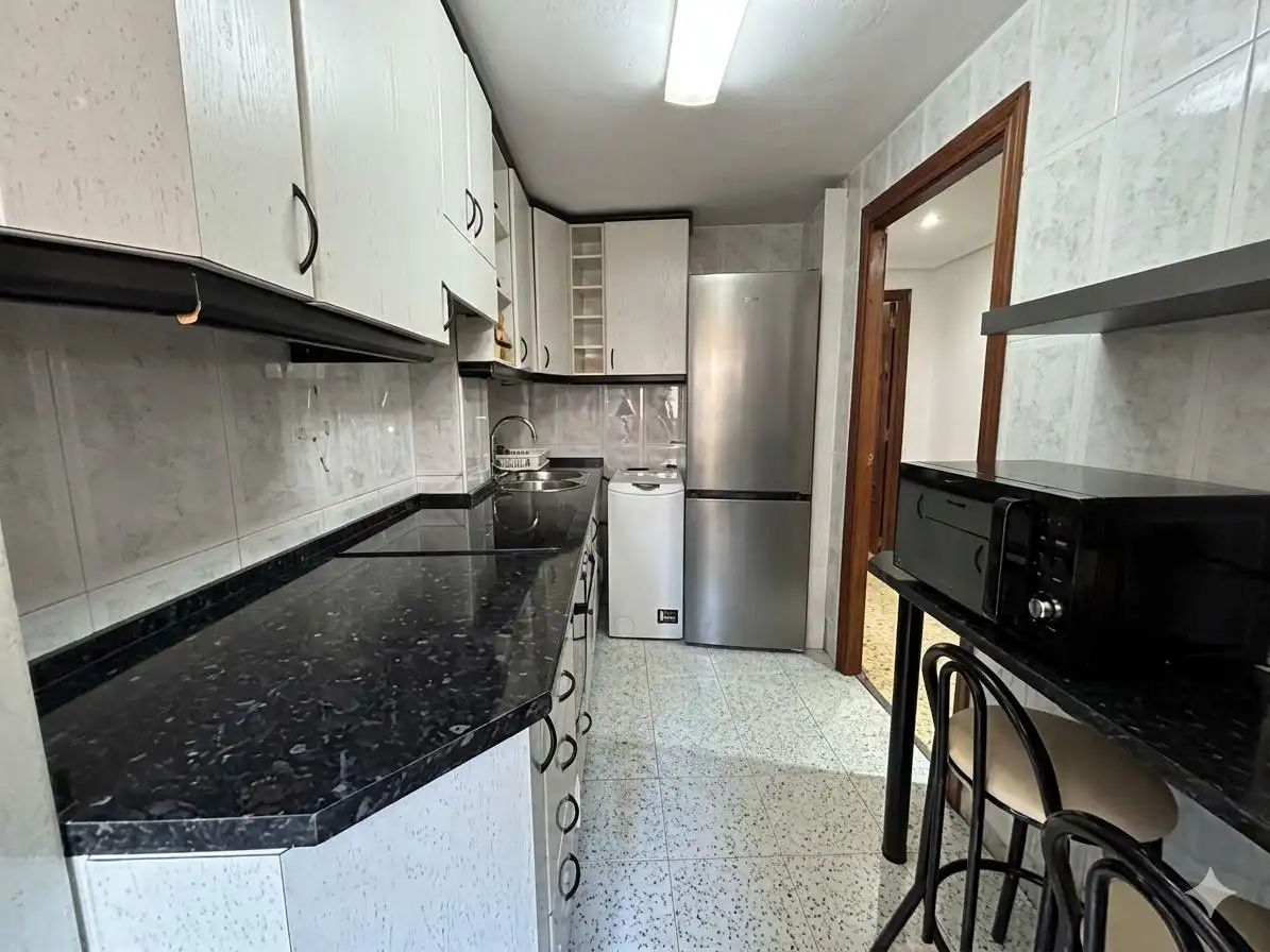 Cocina de Piso en venta en Zaragoza con Aire acondicionado, Calefacción y Amueblado