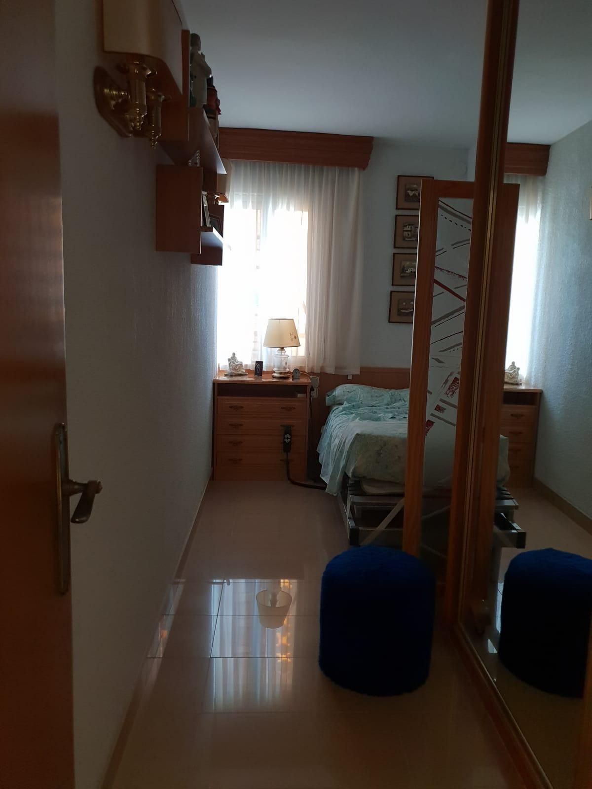 Habitación de Apartamento en venta en El Vendrell con Terraza y Balcón