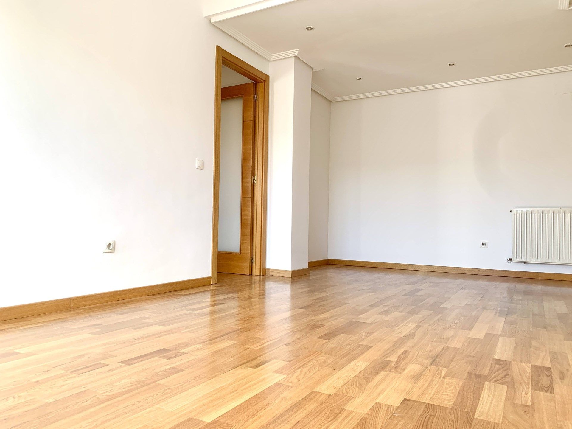 Flat to rent in  Madrid Capital  with Air Conditioner, Heating and Storage room