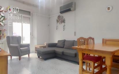 Living room of Flat for sale in  Barcelona Capital