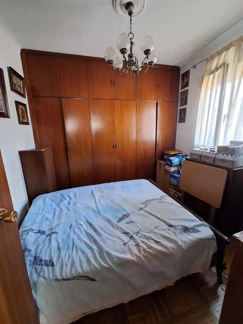 Piso en venta en Calle Sierra de la Loba, Palomeras Bajas