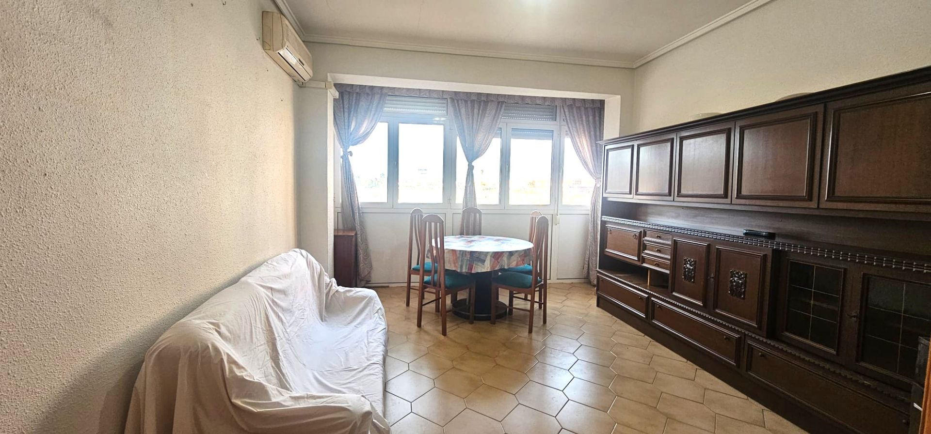 Dormitori de Pis en venda en Xirivella amb Aire condicionat i Alarma