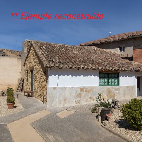 Casa adosada en Venta en Calle Mayor en Castromocho