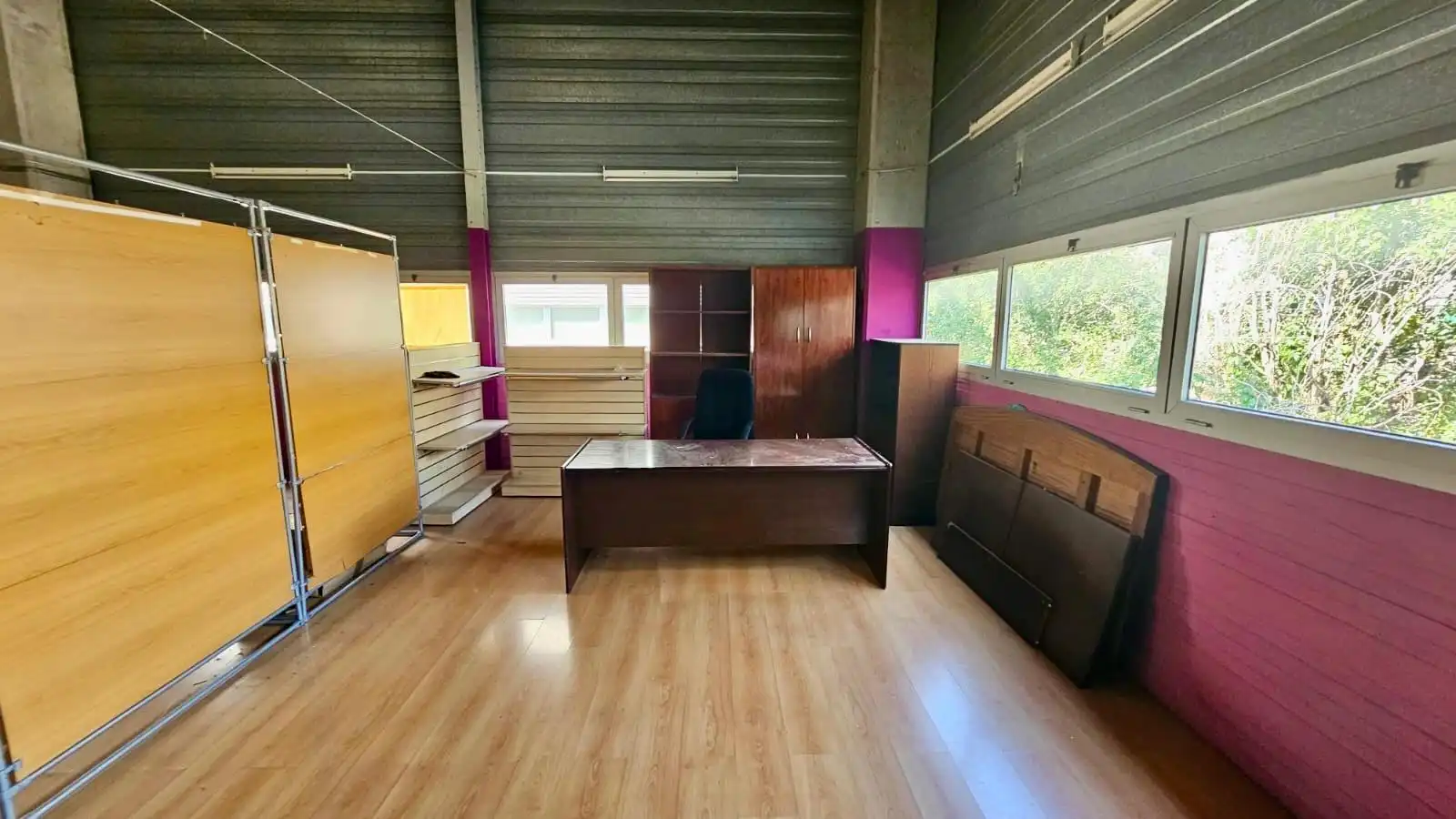 Nave industrial en venta en Montigalà - Sant Crist, imagen 4
