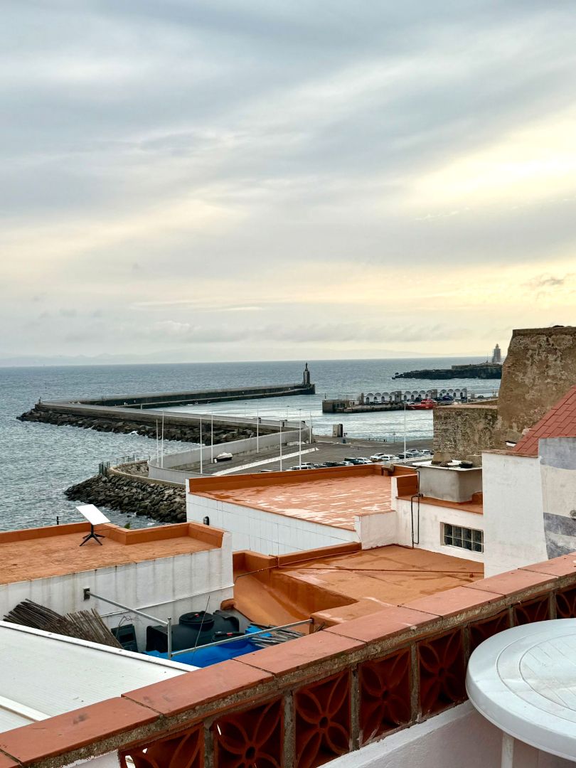 Vista exterior de Dúplex de lloguer en Tarifa amb Terrassa i Moblat