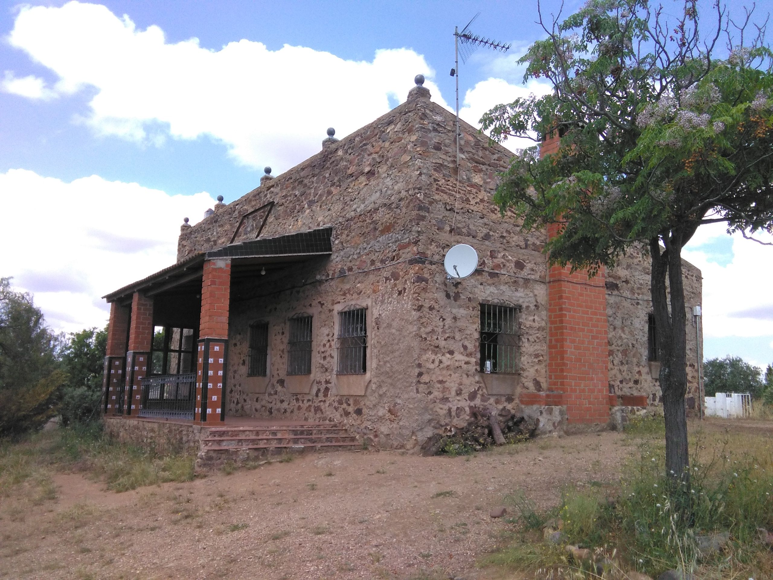 Exterior view of House or chalet for sale in Villalba de los Barros  with Private garden, Terrace and Swimming Pool