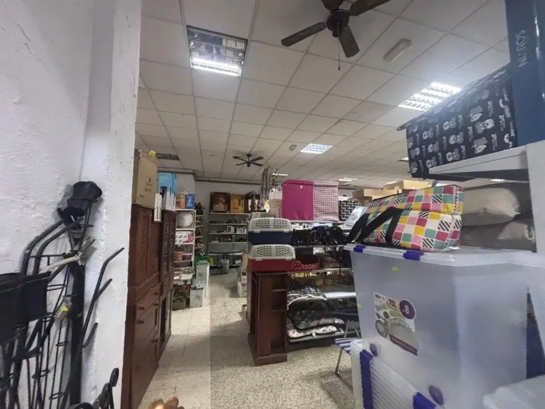 Business premises for sale in Av. Vivar Téllez, imagen 3