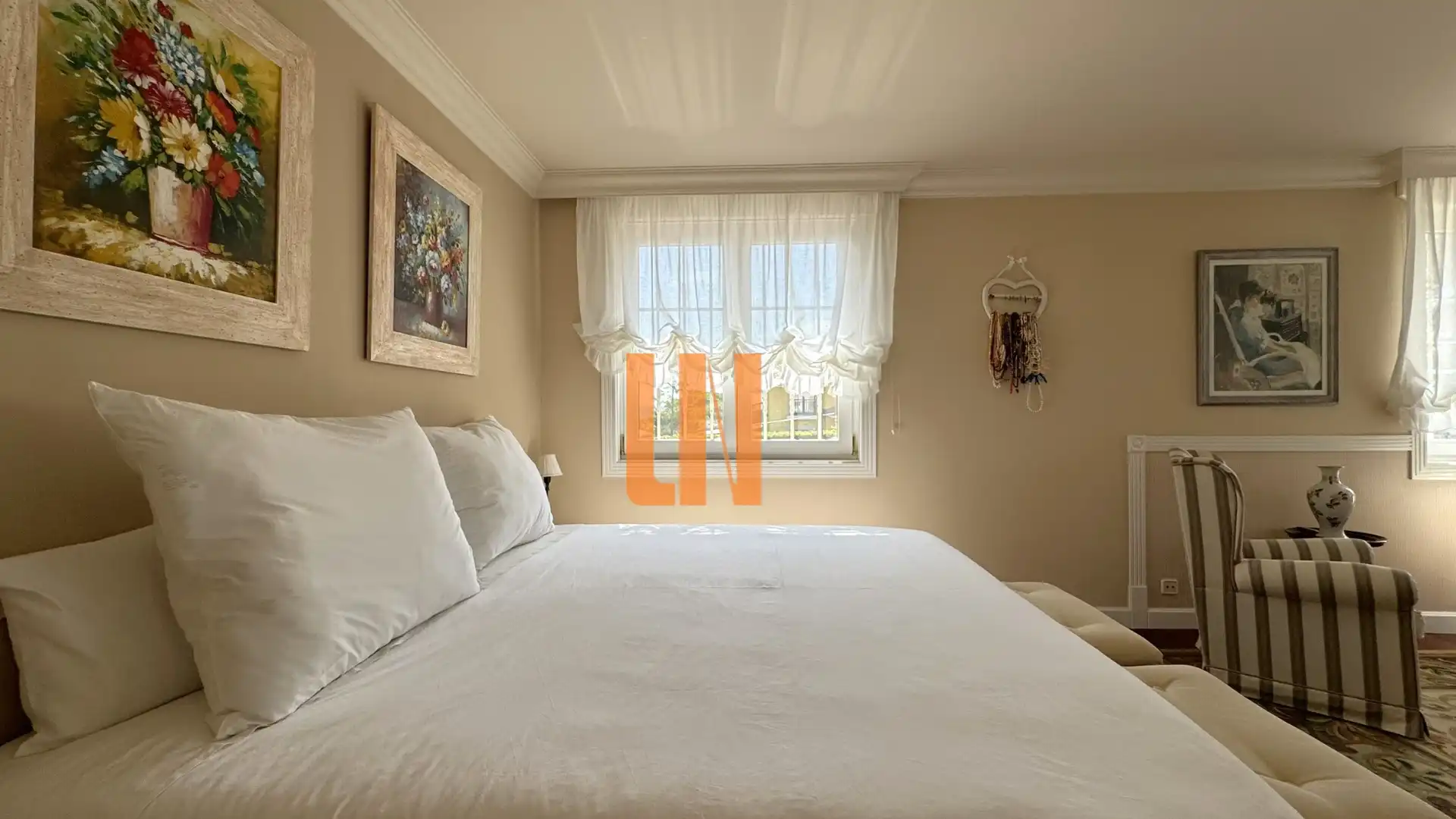Habitación de Casa o chalet en venta en Culleredo con Calefacción, Jardín privado y Parquet
