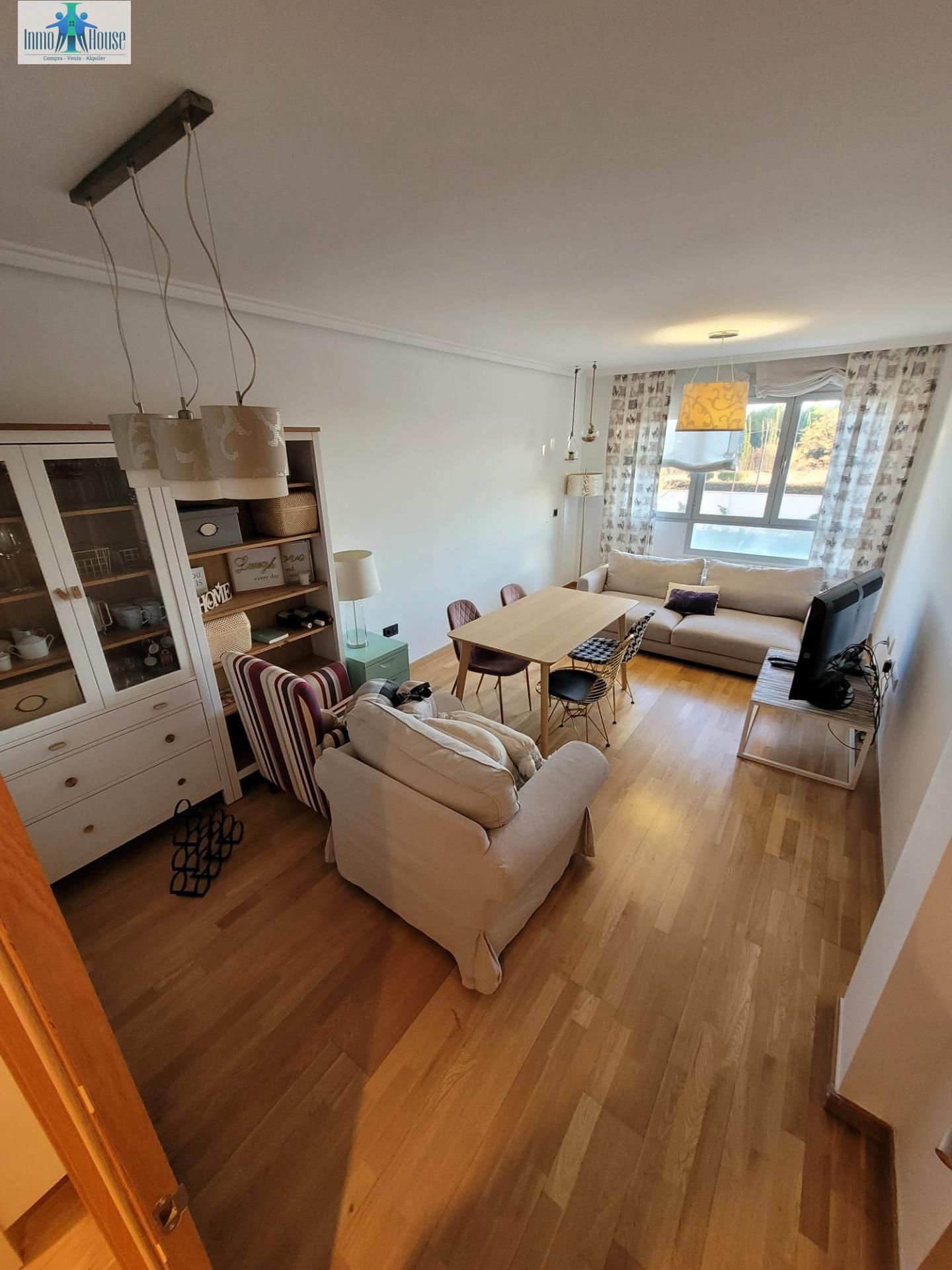 Sala d'estar de Apartament en venda en  Albacete Capital amb Aire condicionat, Calefacció i Jardí privat