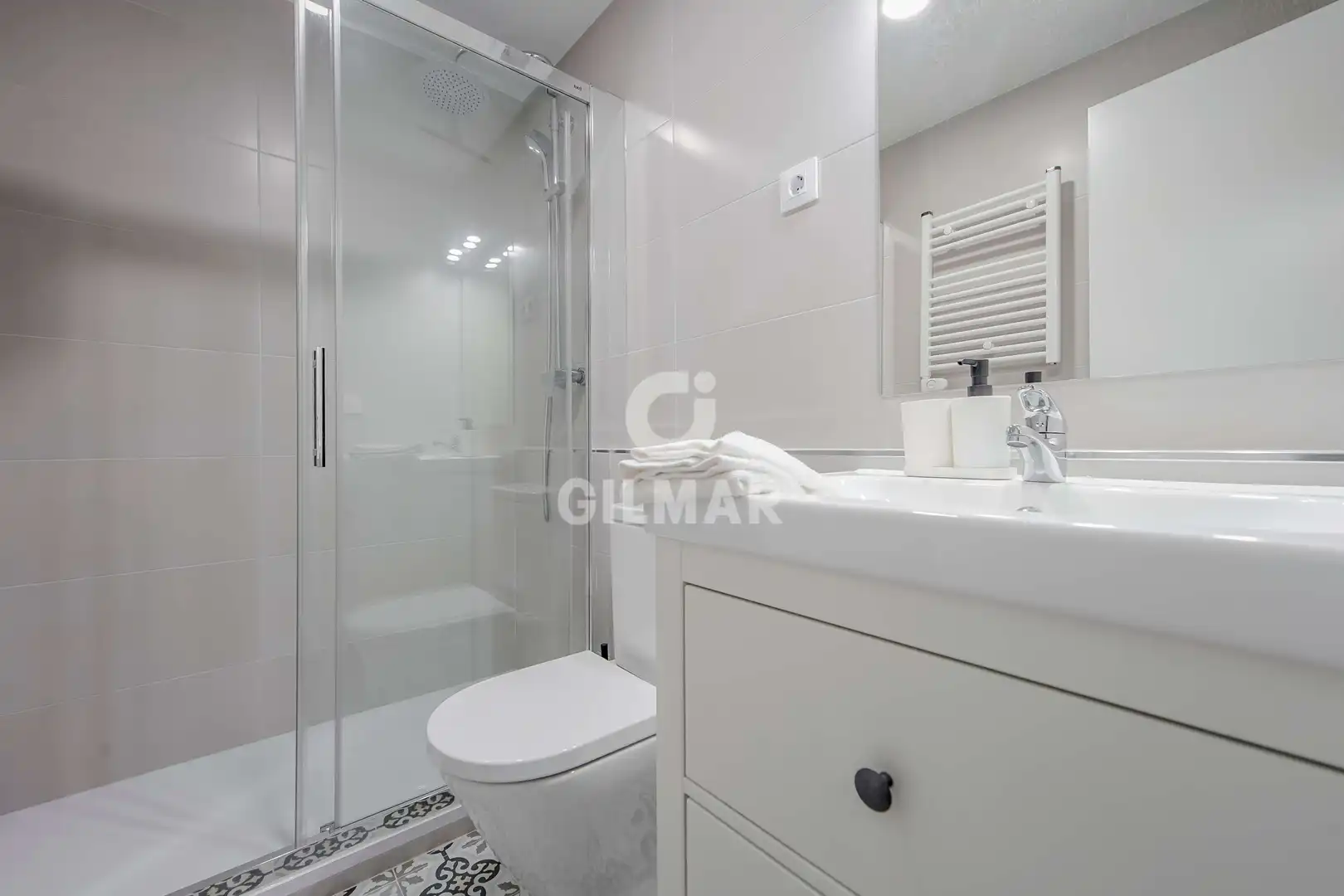 Baño de Piso en venta en Madrid con Calefacción