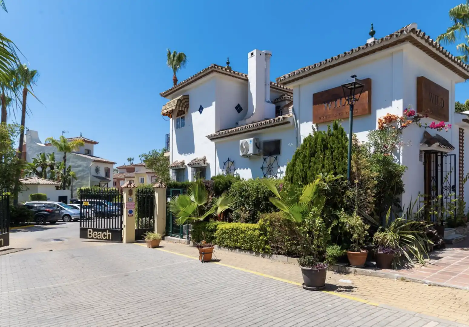 Exterior view of Detached homes for sale in Estepona  with Air Conditioner, Heating and Terrace