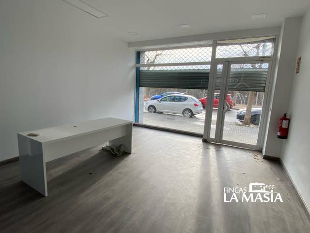 Local comercial en Venta en Olivella