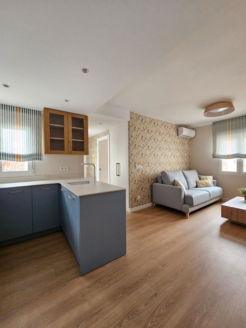 Sala de estar de Ático de alquiler en  Zaragoza Capital con Aire acondicionado, Calefacción y Terraza