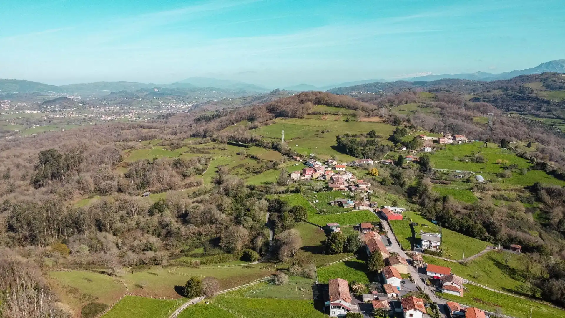 Casa o xalet en venda en Siero amb Calefacció, Jardí privat i Moblat