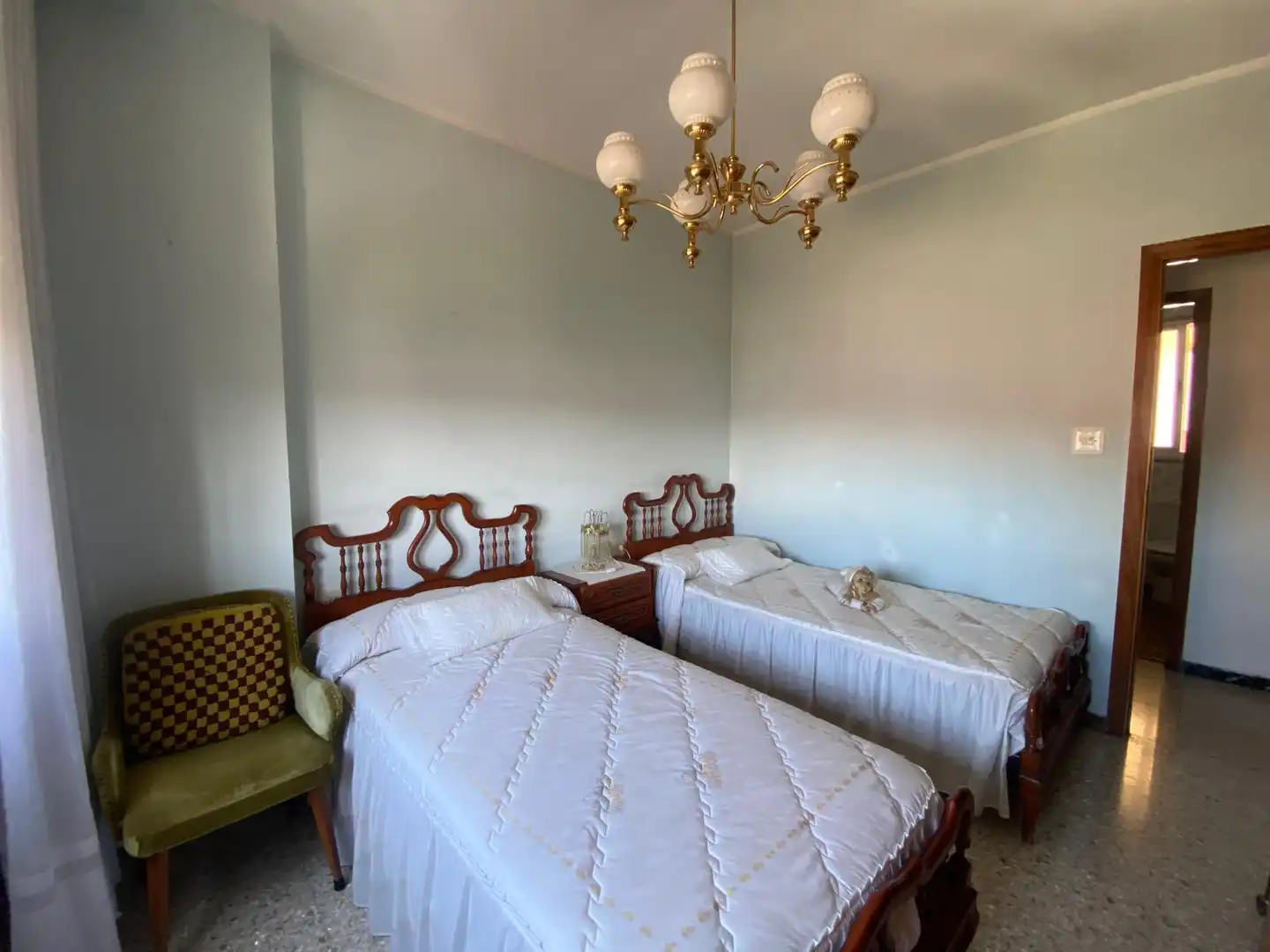 Habitación de Piso en venta en O Carballiño   con Calefacción, Terraza y Amueblado