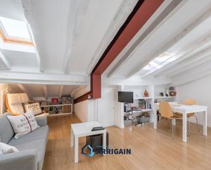 Sala d'estar de Àtic en venda en Donostia - San Sebastián  amb Calefacció i Traster