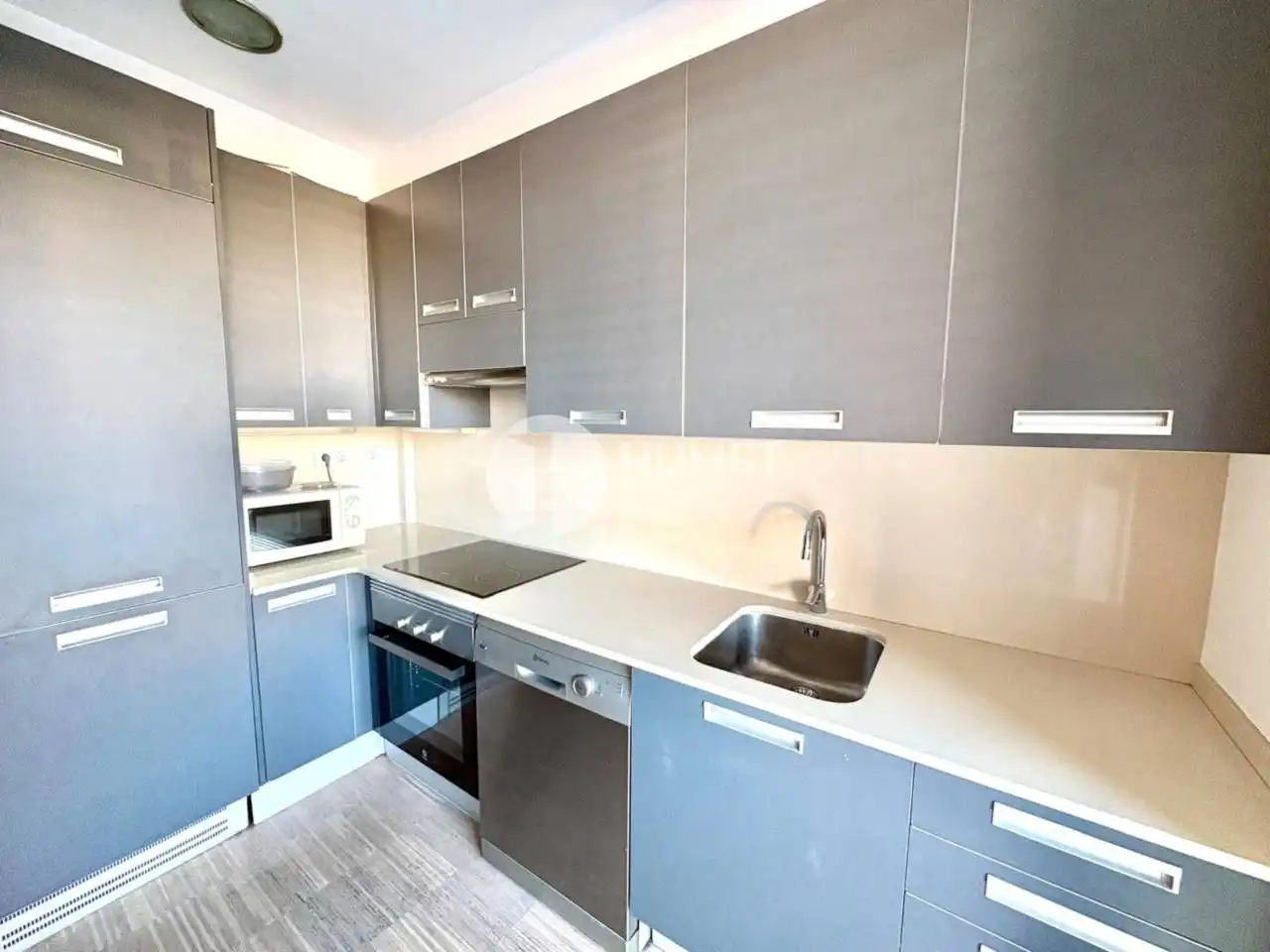 Cuina de Pis en venda en Barcelona amb Aire condicionat, Calefacció i Parquet