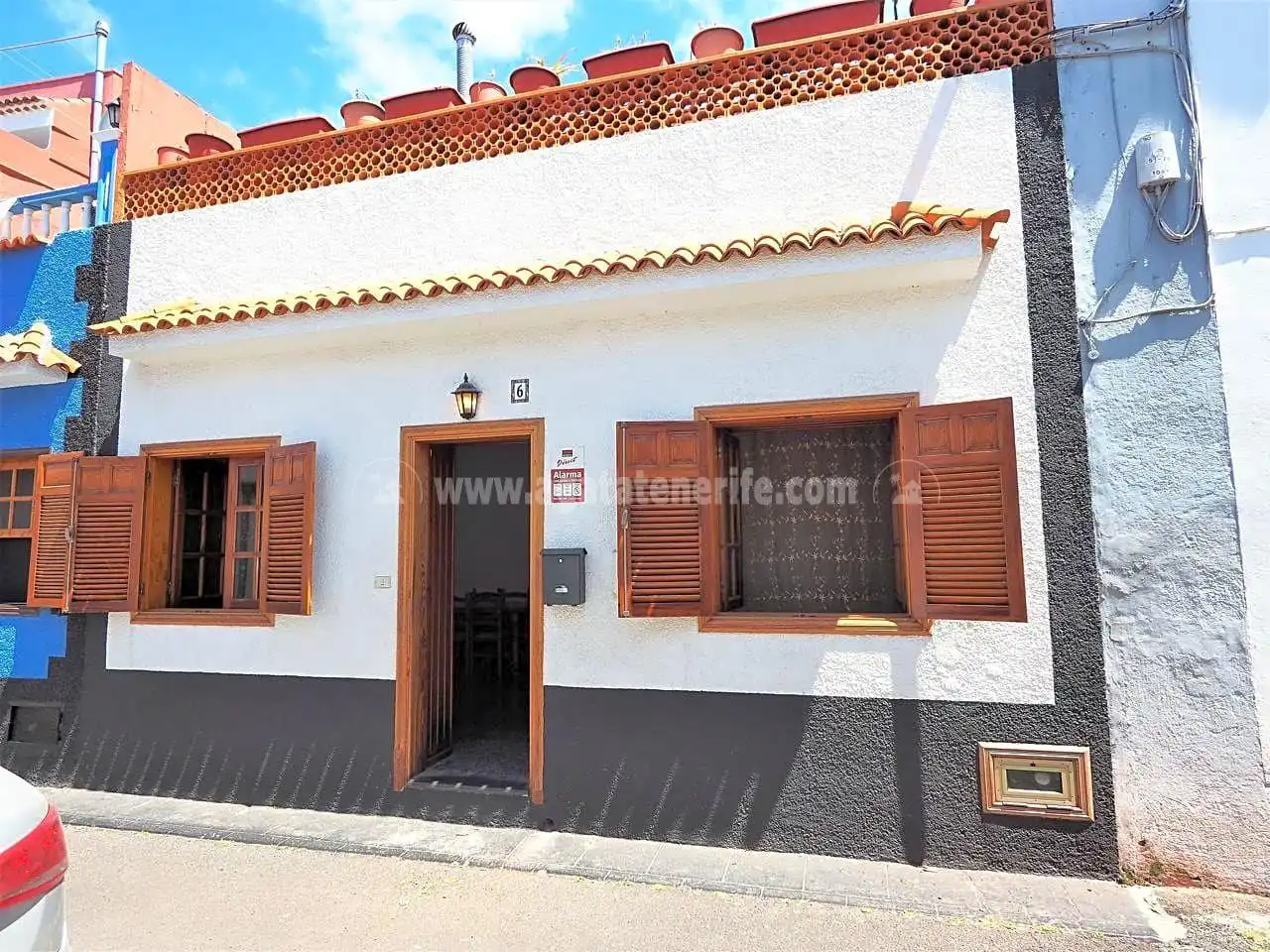 Vista exterior de Casa adosada en venda en Icod de los Vinos amb Terrassa