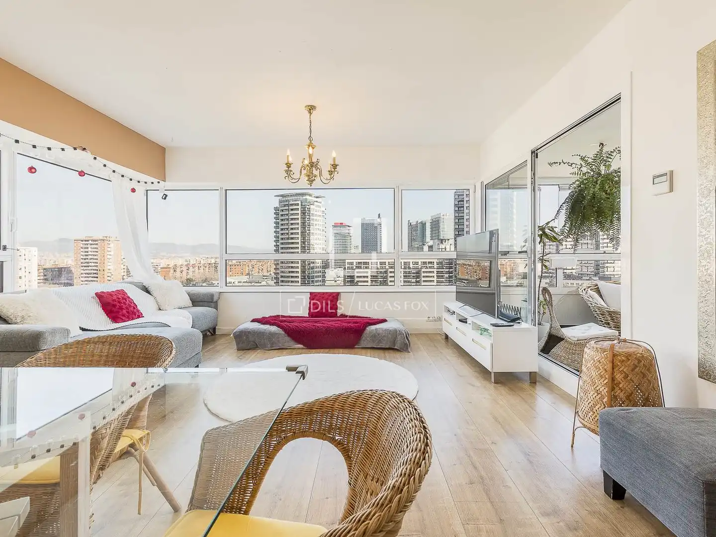 Wohnzimmer von Wohnung zum Verkauf in Barcelona mit Klimaanlage, Heizung und Privatgarten