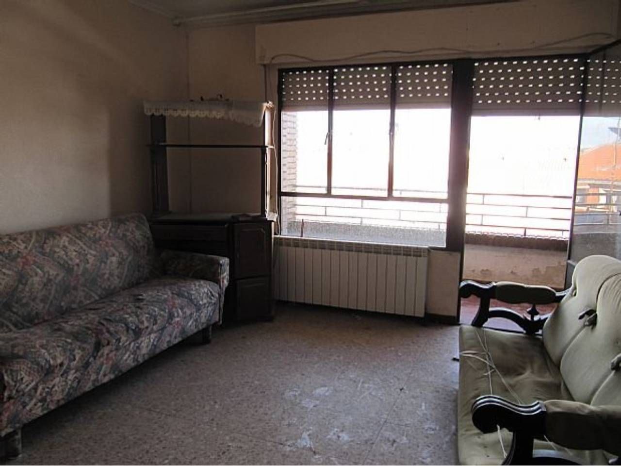 Habitación de Piso en venta en Villarrobledo con Calefacción y Terraza