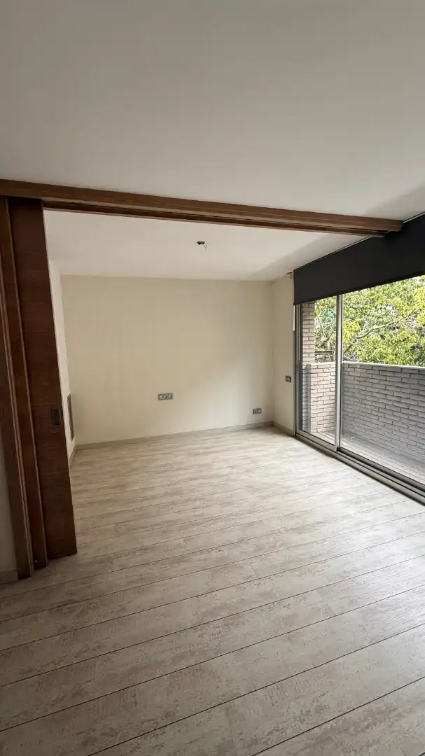 Piso de alquiler en Santa Coloma de Gramenet con Aire acondicionado, Calefacción y Horno