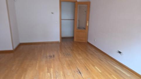 Photo 3 of Flat for sale in C/ Antonio Saura, Tenería I – La Tenería II, Pinto