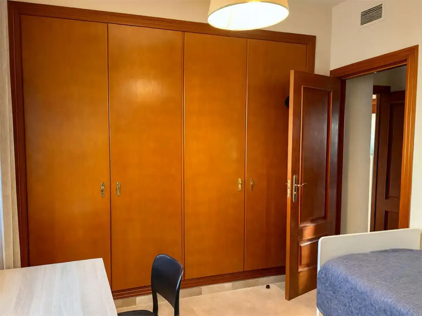 Dormitori de Apartament en venda en Santiago del Teide amb Aire condicionat i Balcó