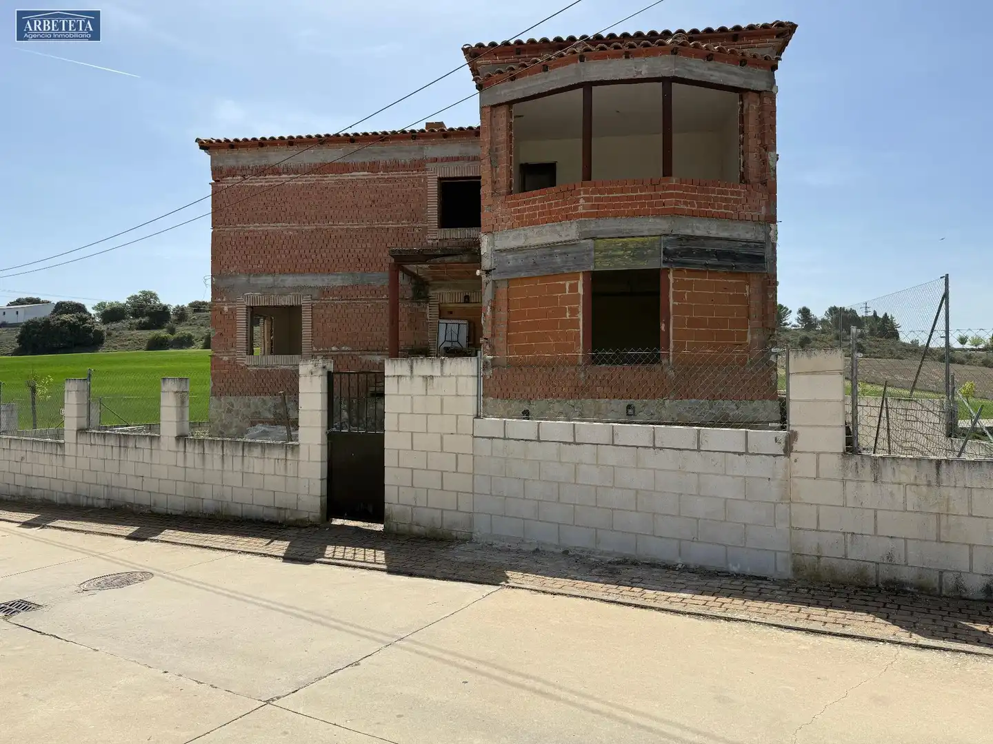 Vista exterior de Casa adosada en venda en Yebes