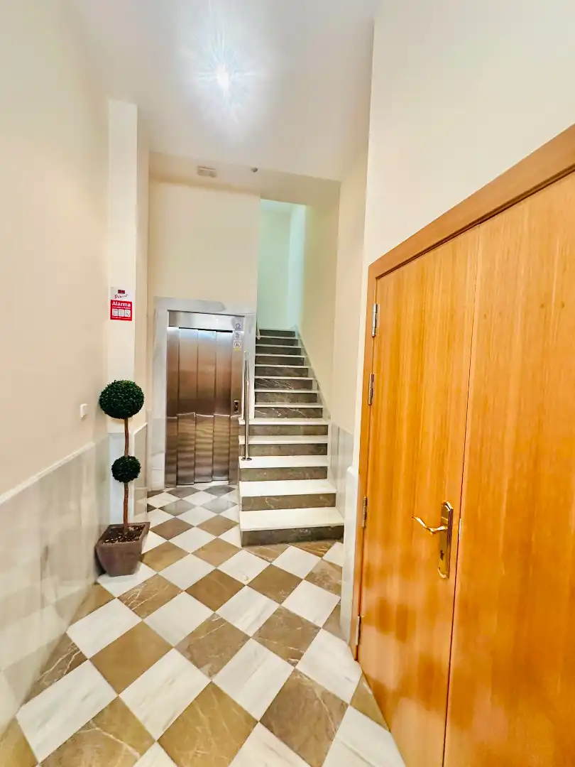 Flat for rent in Granada  with Air Conditioner, Heating and Parquet flooring