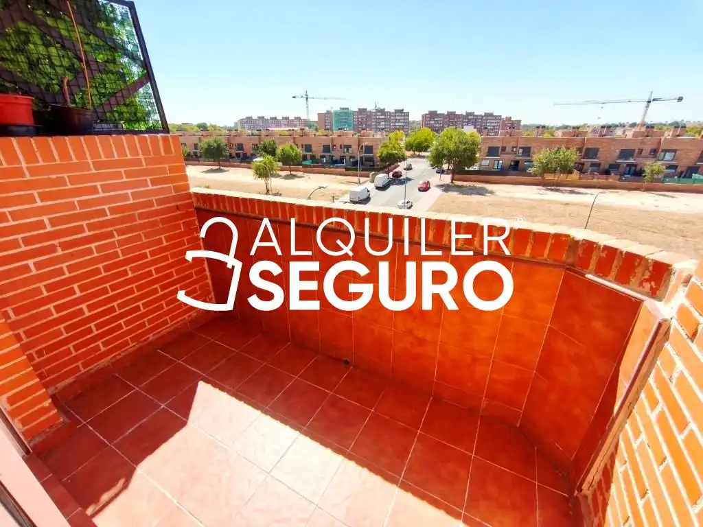 Exterior view of Flat for rent in Móstoles  with Air Conditioner, Heating and Terrace