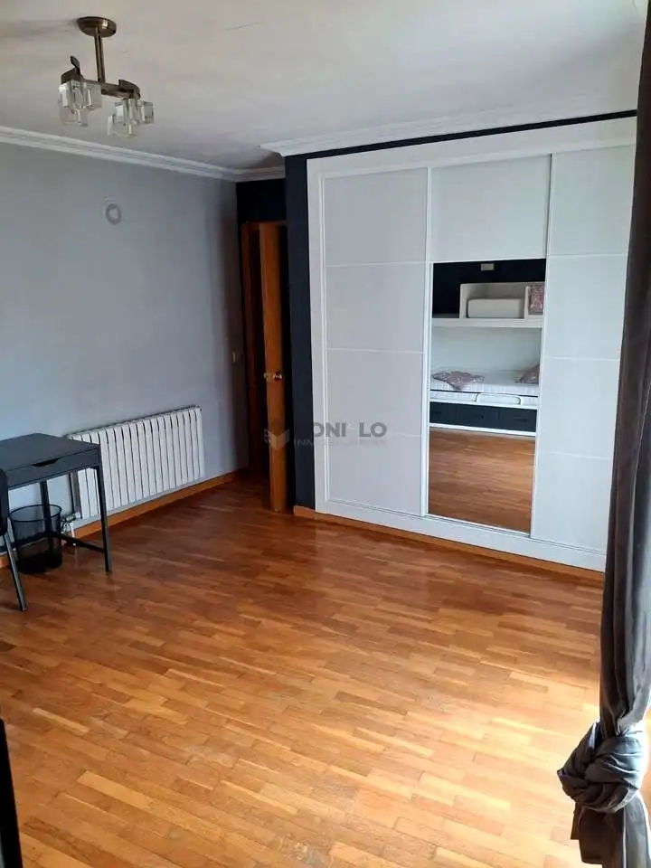 Habitación de Dúplex en venta en Teruel con Calefacción, Terraza y Amueblado