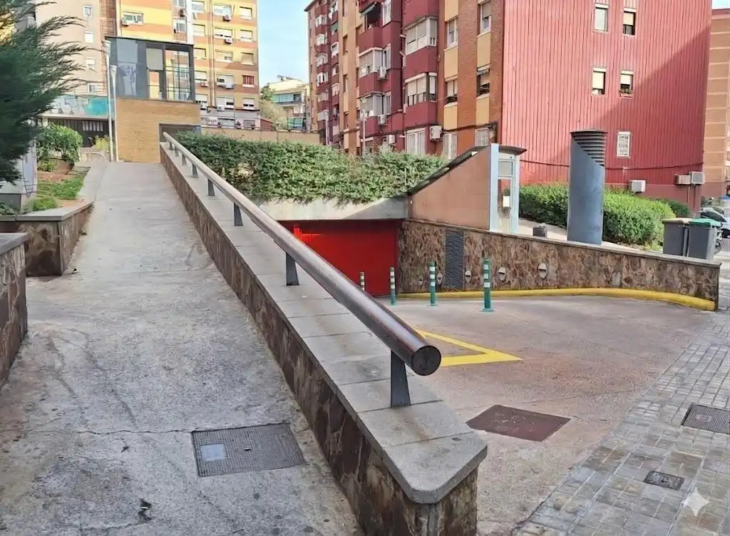 Einzelparkplatz zum Verkauf in Avenida AMERICA