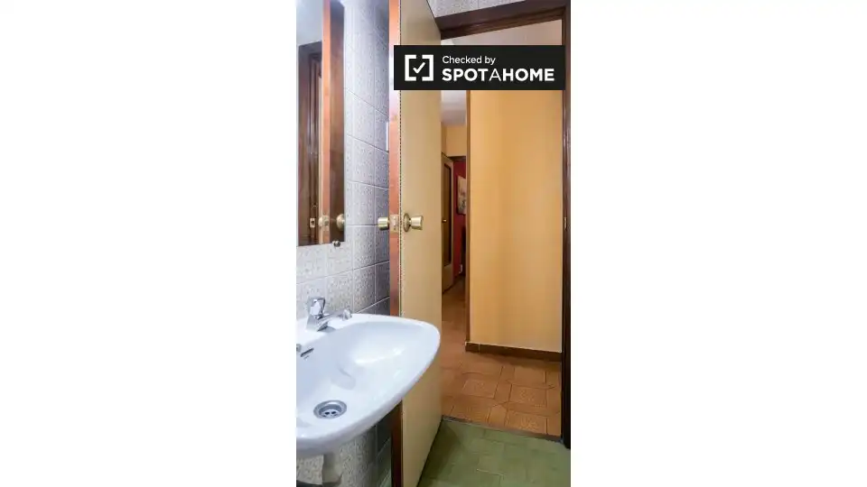 Habitació a Caballería Española
