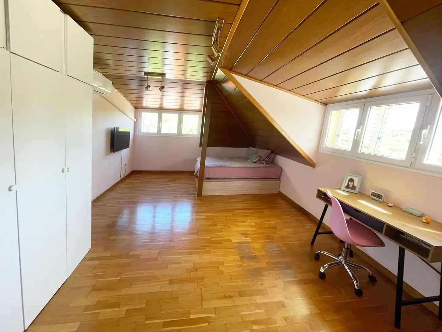 Villa mit Terrasse zum Verkauf in REINES, imagen 10
