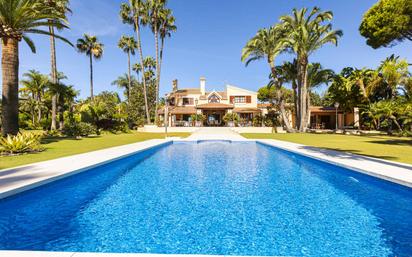 Jardí de Casa o xalet en venda en Estepona amb Aire condicionat, Jardí privat i Terrassa