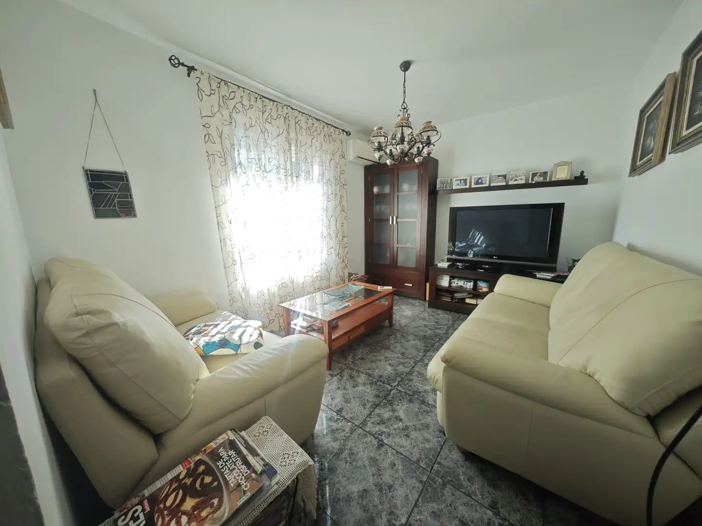 Sala de estar de Casa o chalet en venta en Alhaurín El Grande con Jardín privado, Terraza y Piscina