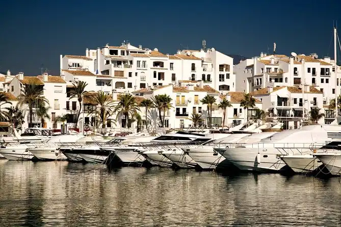 Local comercial en traspaso en Nueva Andalucía