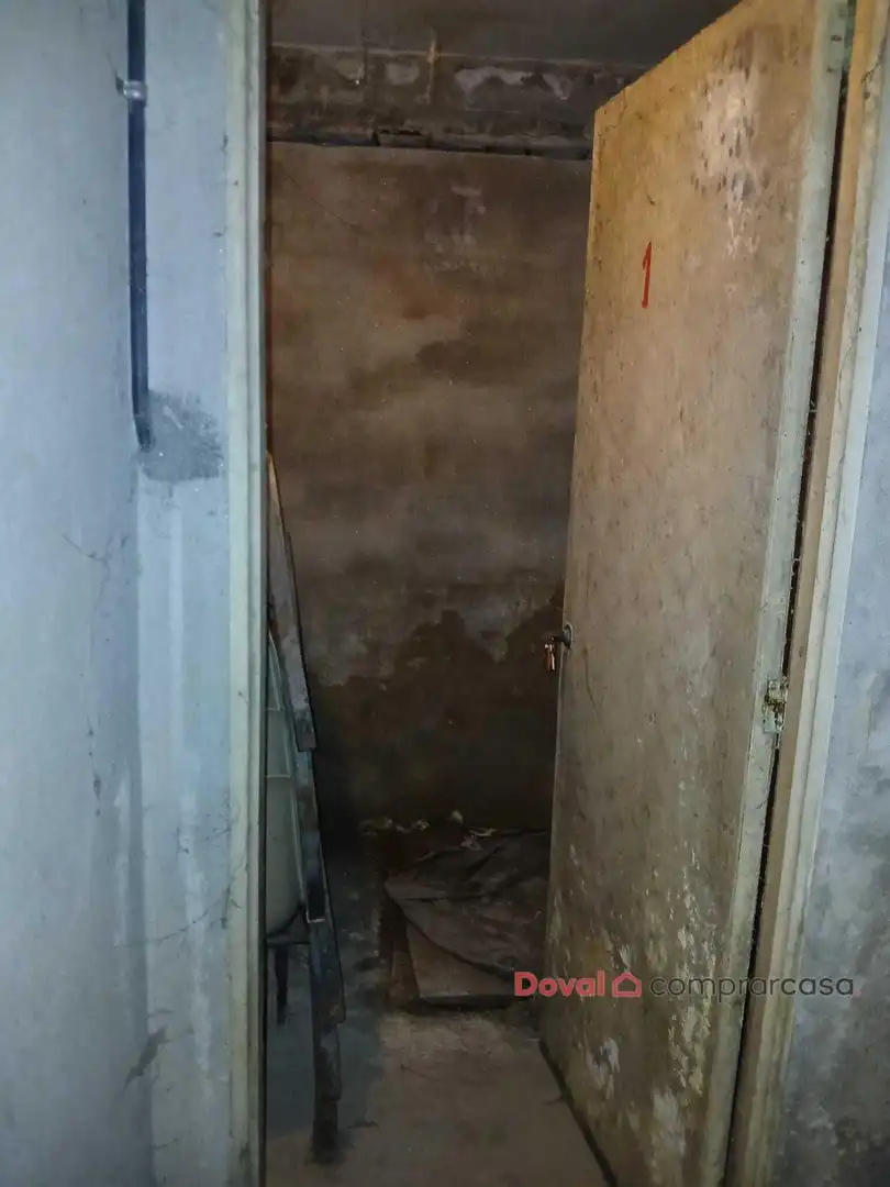 Piso en venta en Vigo  con Calefacción, Parquet y Terraza