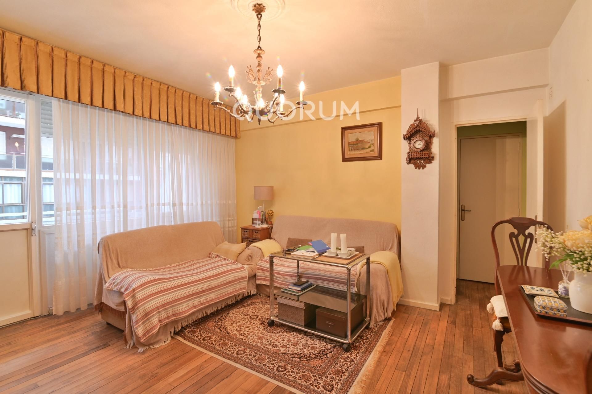 Living room of Flat for sale in Bilbao   with Terrace and Balcony