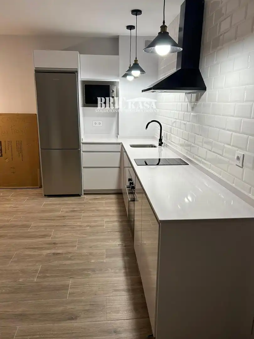 Küche von Wohnung zur Miete in Cáceres mit Klimaanlage, Heizung und Schwimmbad